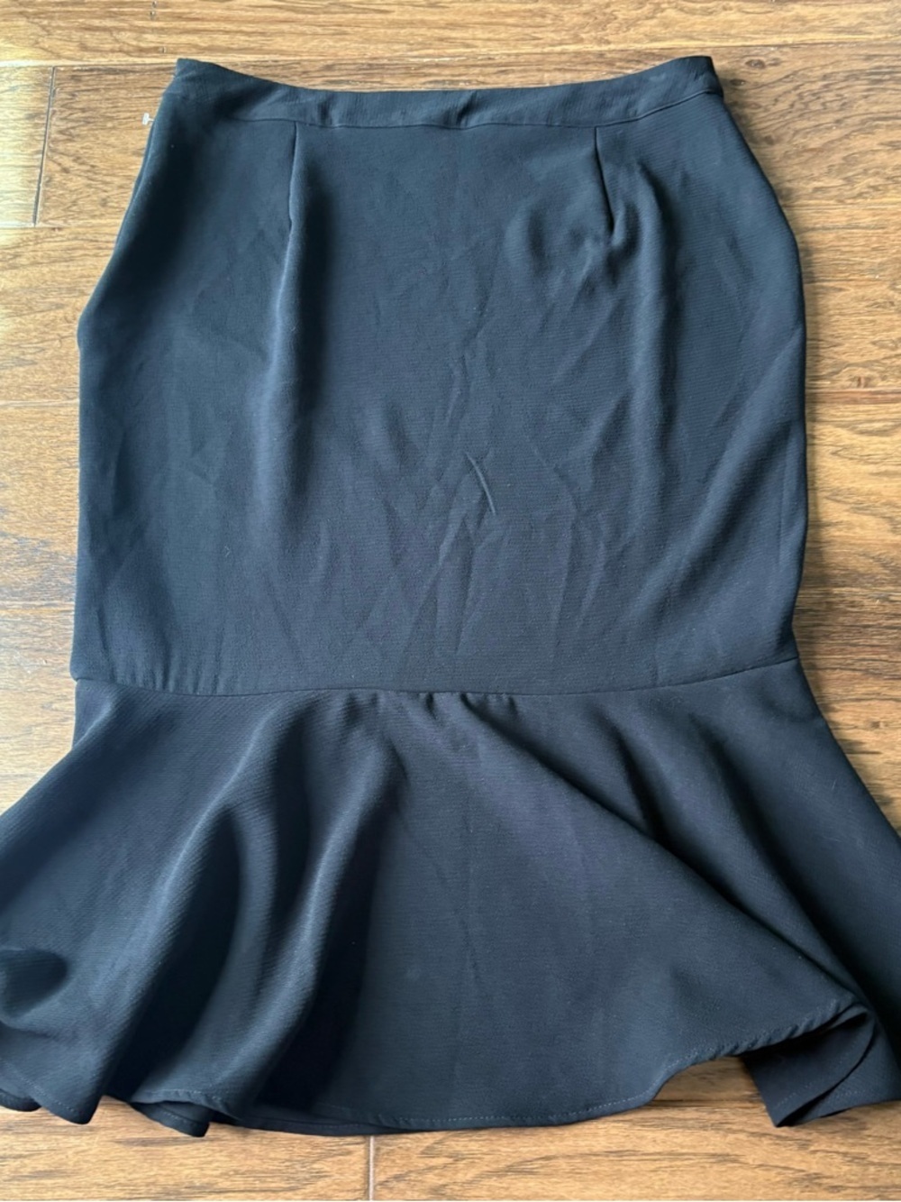 Who What Wear Black Pencil Skirt with Flared Hem - Picture 6 of 6